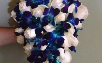 Jeanie's Garden Bouquet - Nature's Elegance in a Handful of Blooms